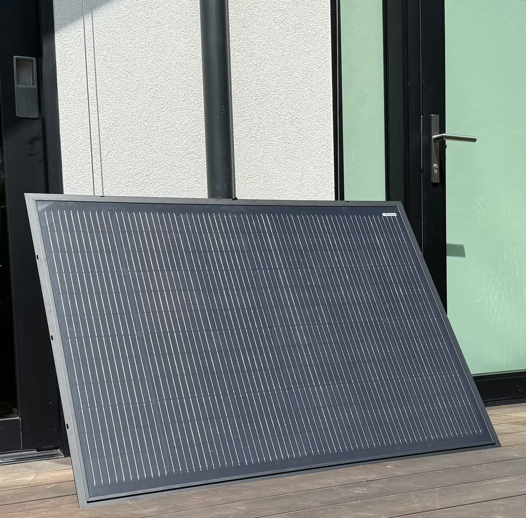 Plug-In Solar Power Kit — Balcony, Fence & Patio